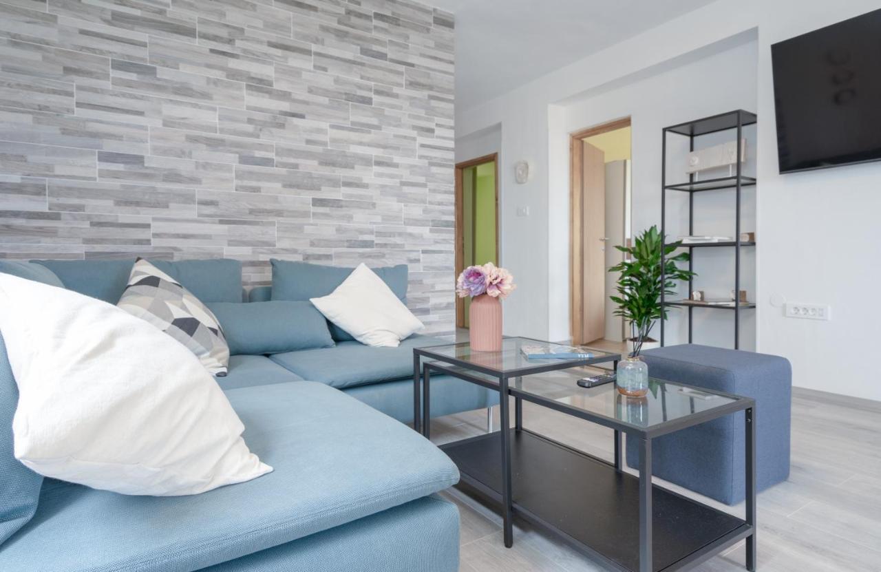 Visum Apartments Πούλα Εξωτερικό φωτογραφία